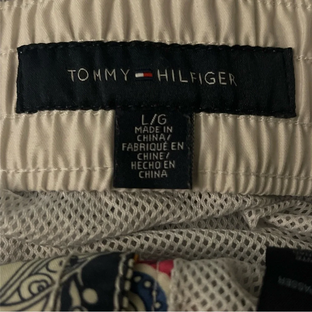 Tommy Hilfiger Multi-Color Floral Paisley Swim Boardshorts Trunks Size Large